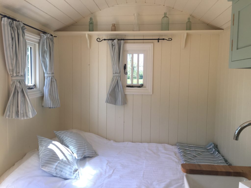 Sage Shepherd Hut Boundary Farm Cottages